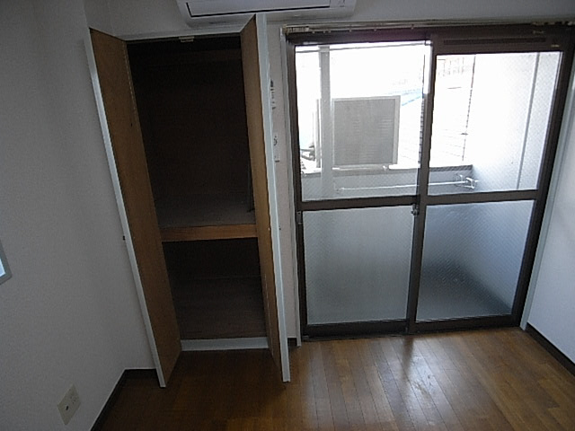 プレアール寝屋川緑町Ⅱの収納