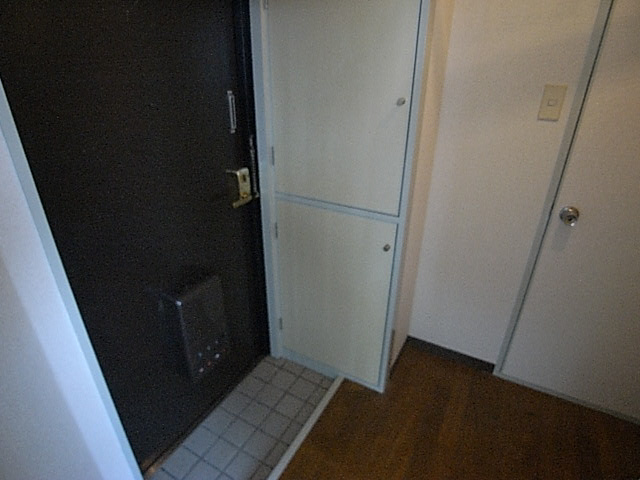 プレアール寝屋川緑町Ⅱの玄関