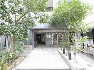 アヴァンツァーレ川崎イーストのエントランス