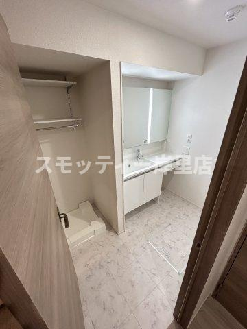 ロイジェント住之江公園の洗面所