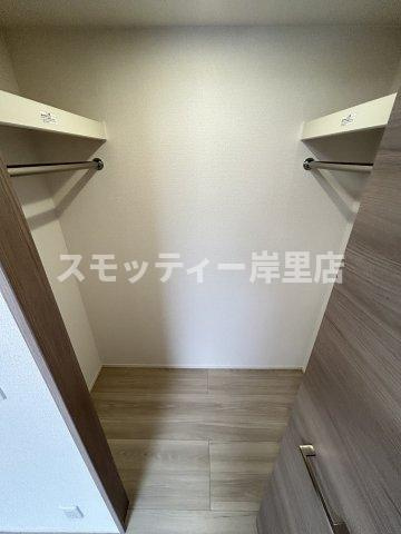ロイジェント住之江公園の収納