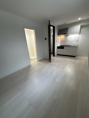 グラン寝屋川の居間・リビング