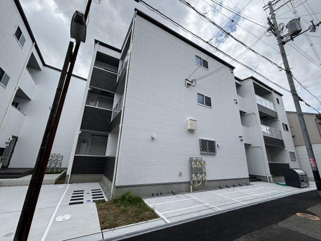 グラン寝屋川の外観