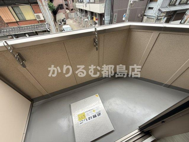 みおつくし京橋のバルコニー