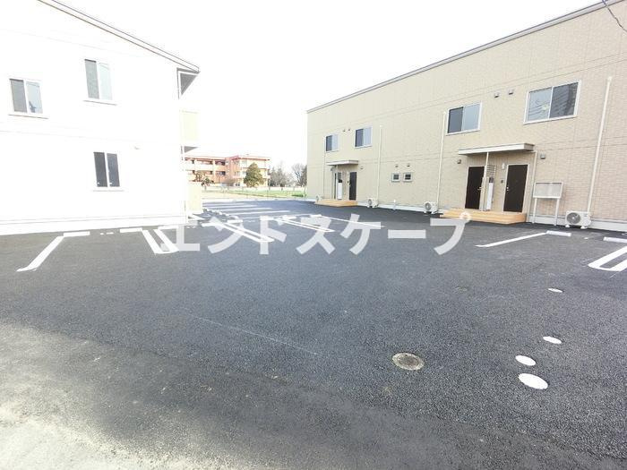プリマヴィスタの駐車場|高崎、前橋エリアのお部屋探しはエンドスケープまで！お客様の理想お聞かせ下さい♪
