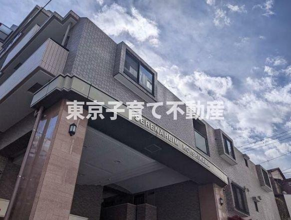 セレナハイム小石川西館のエントランス