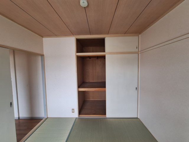 サンビレッジ杉山Aの和室