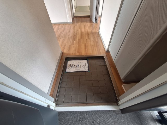 サンビレッジ杉山Aの玄関