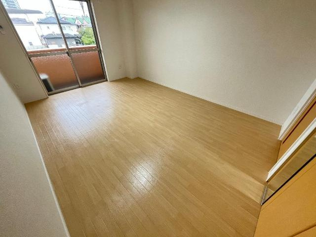 コンフォート山下の内装|洋室