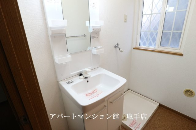 エスポワール大井Ｂの独立洗面台