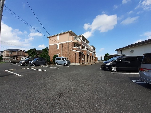 エターナルの駐車場|駐車場