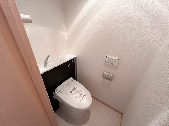 グランドステージ鏡のトイレ|シンプルで使いやすいトイレです