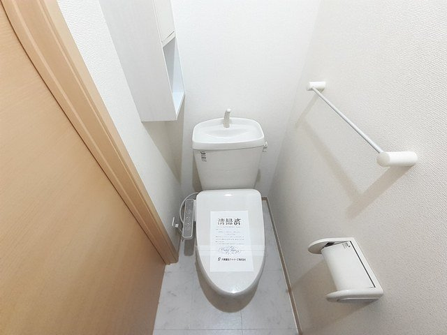 サニーガーデンＢのトイレ|トイレもきれいです