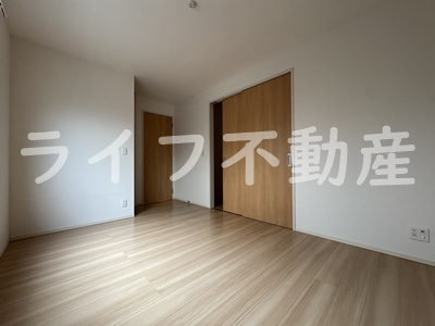 ロイヤルMaedaⅡの洋室|個人の部屋や寝室として使える洋室です