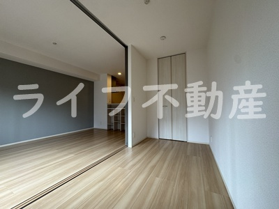 ロイヤルMaedaⅡの洋室|洋室です