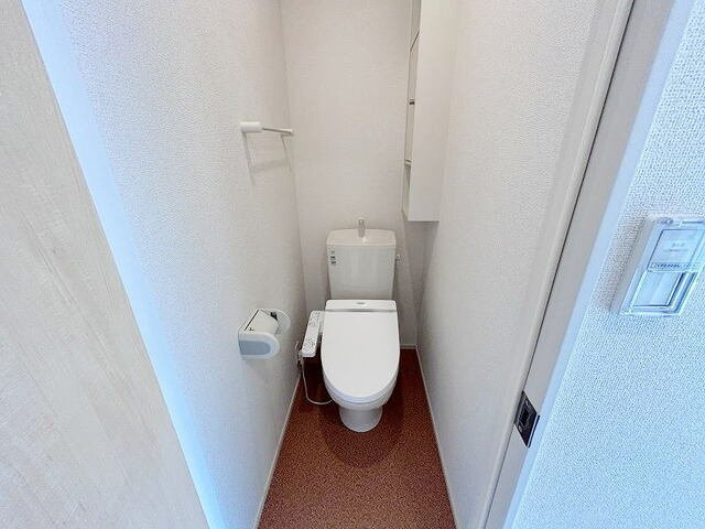 サウス　フォアフロント　Ⅰのトイレ|ゆったりとした空間のトイレです