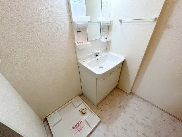 ソレイユフィールドⅠの洗面所|使いやすい洗面所です