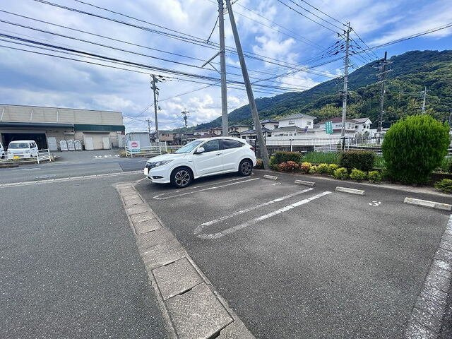 ＪｏｕＨｏｐｅⅤ　Ａの駐車場|駐車スペースもあります