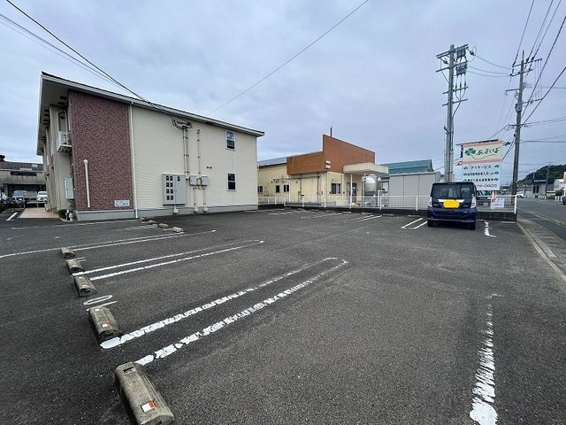サニーガーデンＤの駐車場|駐車場完備です
