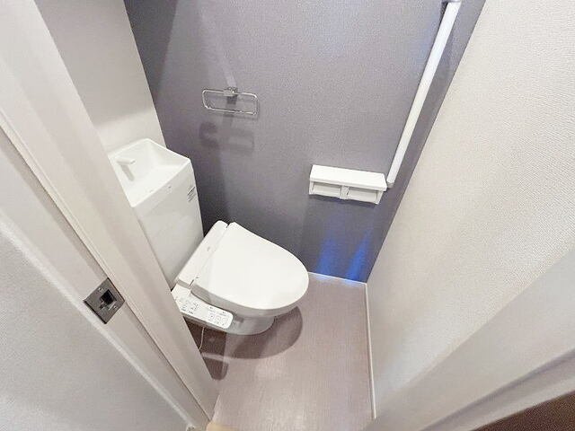 シャルマン・花みずき　Ⅳのトイレ|ゆったりとした空間のトイレです
