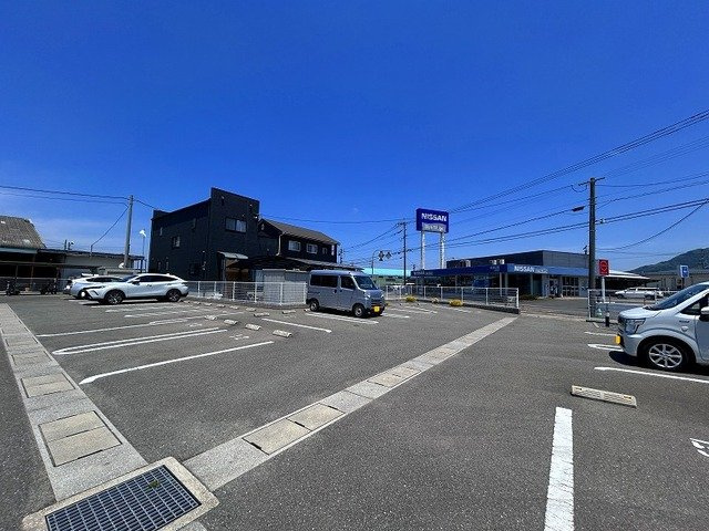 サニーガーデンⅠの駐車場|駐車場完備です