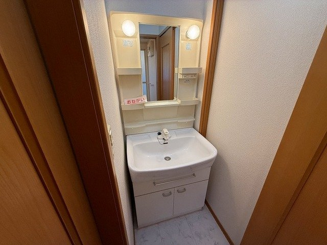 クレメントＦの洗面所|広い洗面スペース