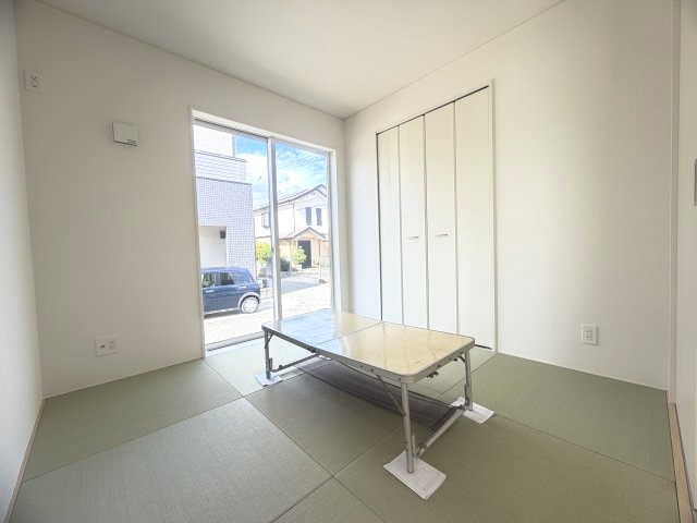 三木市志染町東自由が丘１丁目新築の和室