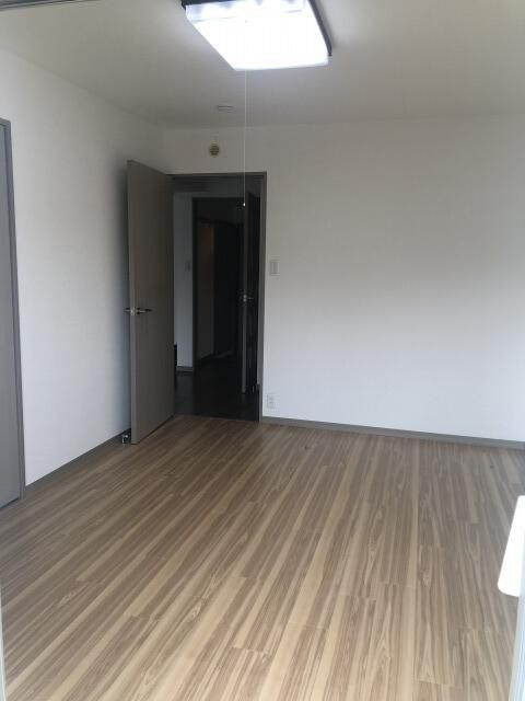 池亀マンションの寝室