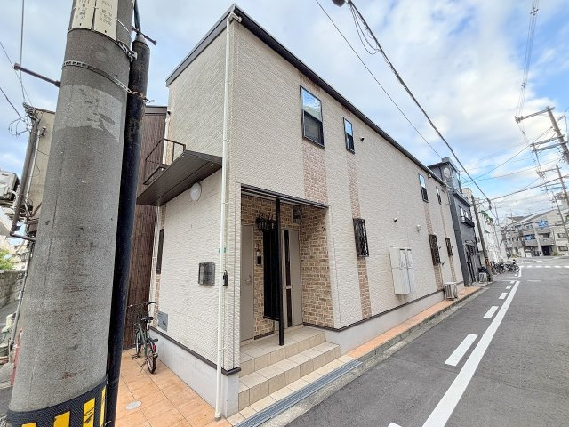 サニーピースの外観
