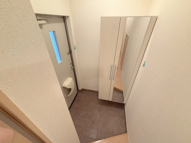 サニーピースの玄関