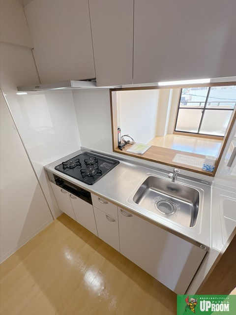 パラディ―ソ白壁のキッチン
