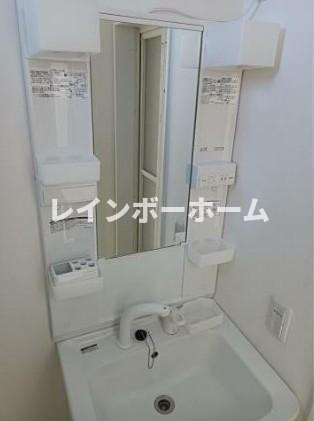 セレーナ上本郷B棟の独立洗面台|独立洗面台あり、毎朝おしゃれに忙しい女性の方におすすめです