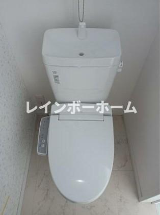 セレーナ上本郷B棟のトイレ|ゆったりとした空間のトイレです