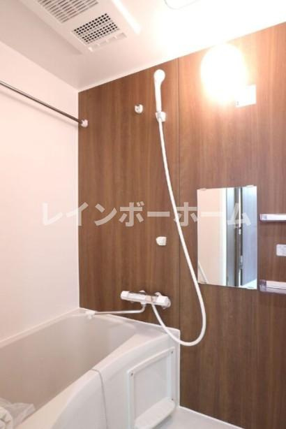 サンソレイユ成増の浴室