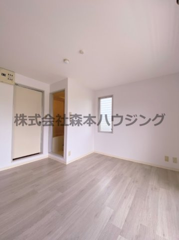【居間・リビング】 | 　チェリー広野 | ゆったり過ごせる居間です