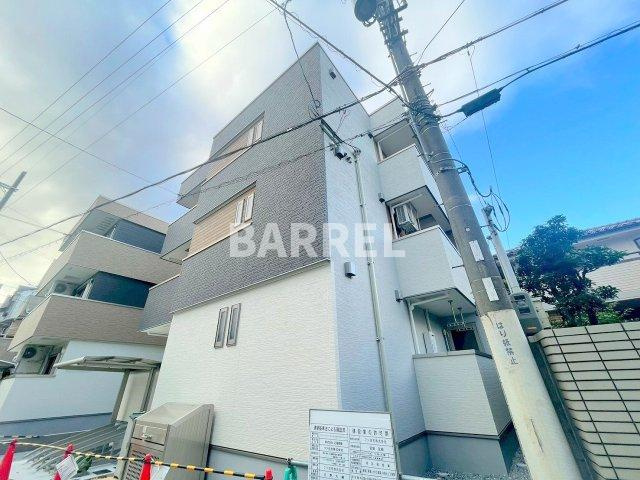 フジパレス十三イーストの外観