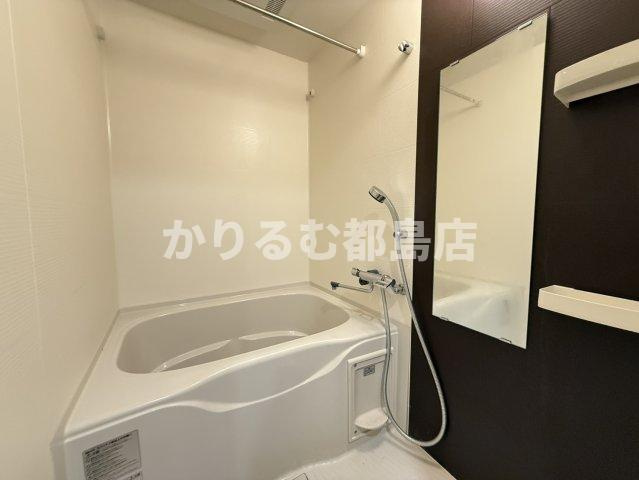 ロイヤルクィーンズパーク浪速の浴室