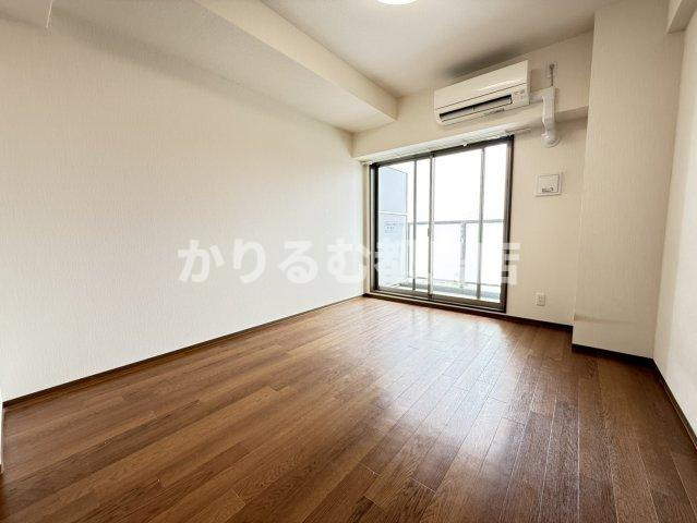 ロイヤルクィーンズパーク浪速の居間・リビング