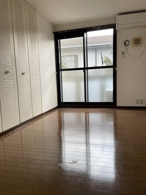 ゲインBの寝室