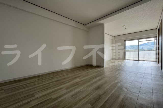 新栄プロパティ東大阪Ⅰの洋室|ゆったりした洋室です