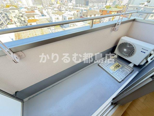 ロイヤルクイーンズパーク関目のバルコニー