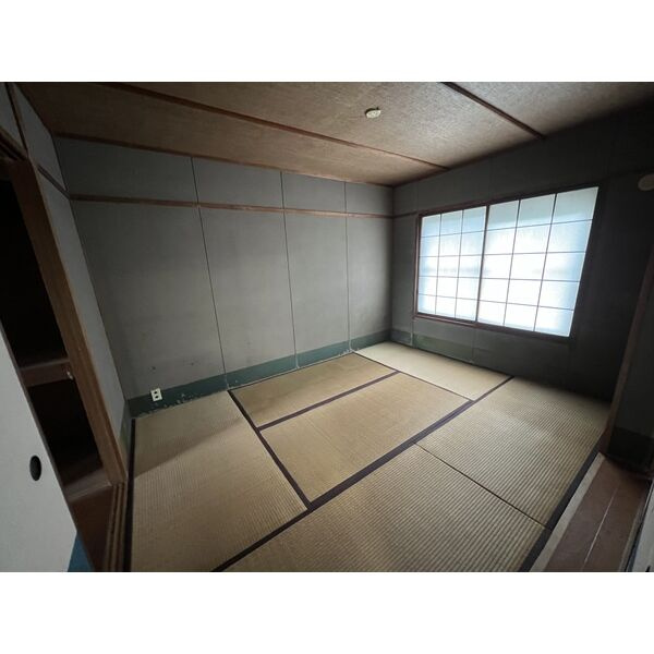 豊中市新千里北町１丁目の事務所の和室