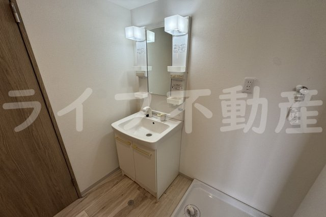 新栄プロパティ東大阪Ⅰの独立洗面台|独立洗面台で身支度をすべて済ませてしまいましょう