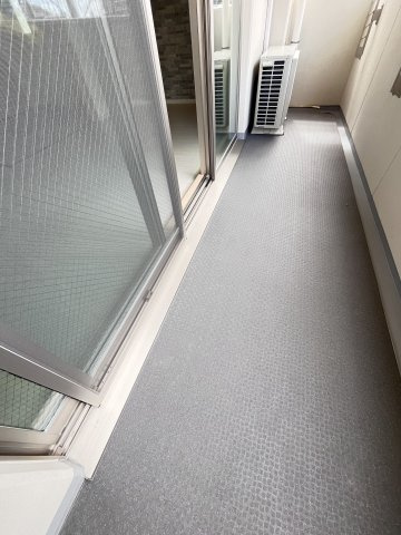 大阪市都島区都島本通４丁目の賃貸マンションのバルコニー