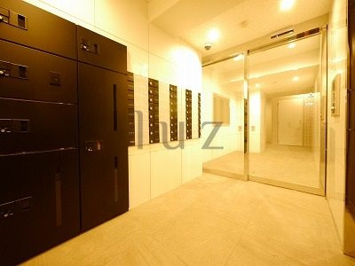ハイズコンフロント横濱ベイのエントランス|オシャレなエントランスです！