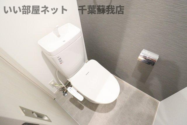 フォーサイト千葉寺のトイレ|落ち着いた色調のトイレです