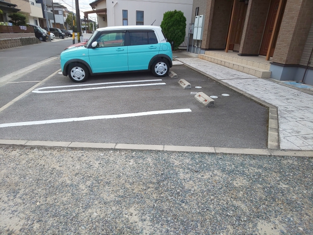 フォルシュ　Ⅰの駐車場