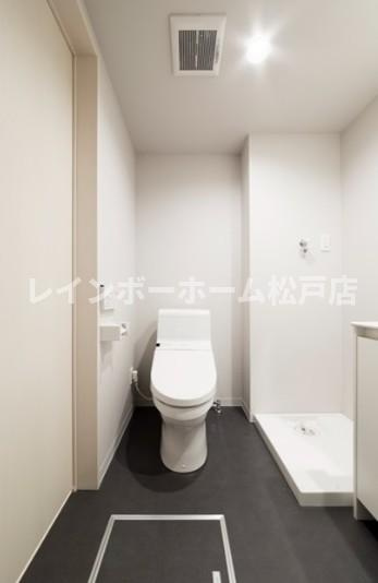 仲介手数料（賃料の1.10ヵ月）の50％OFF対象物件！のトイレ