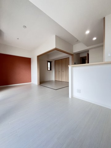 大阪市都島区都島本通４丁目の賃貸マンションの居間・リビング