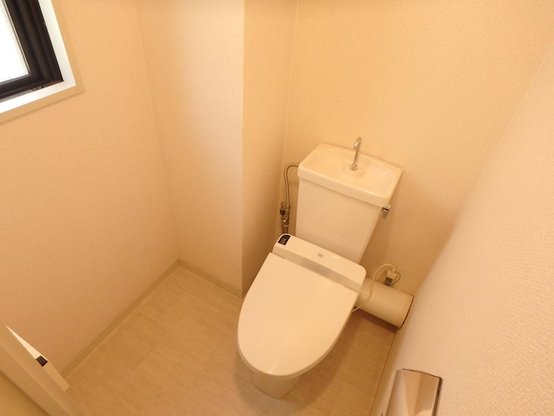 神戸市灘区篠原中町６丁目の賃貸マンションのトイレ